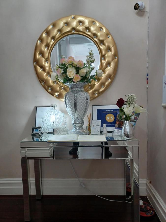 Gabriel Guesthouse Rhyl Esterno foto