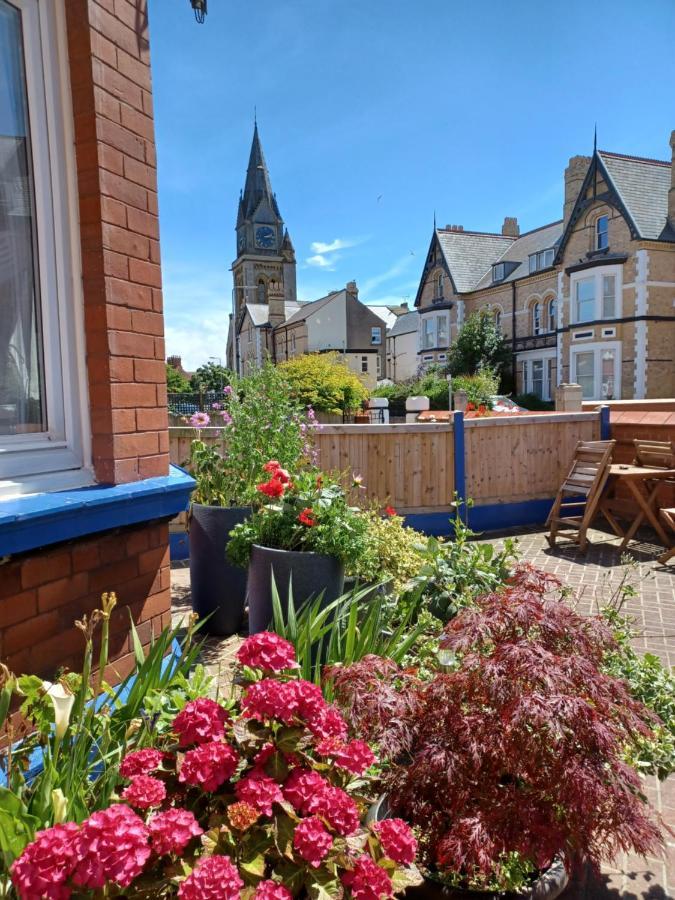 Gabriel Guesthouse Rhyl Esterno foto