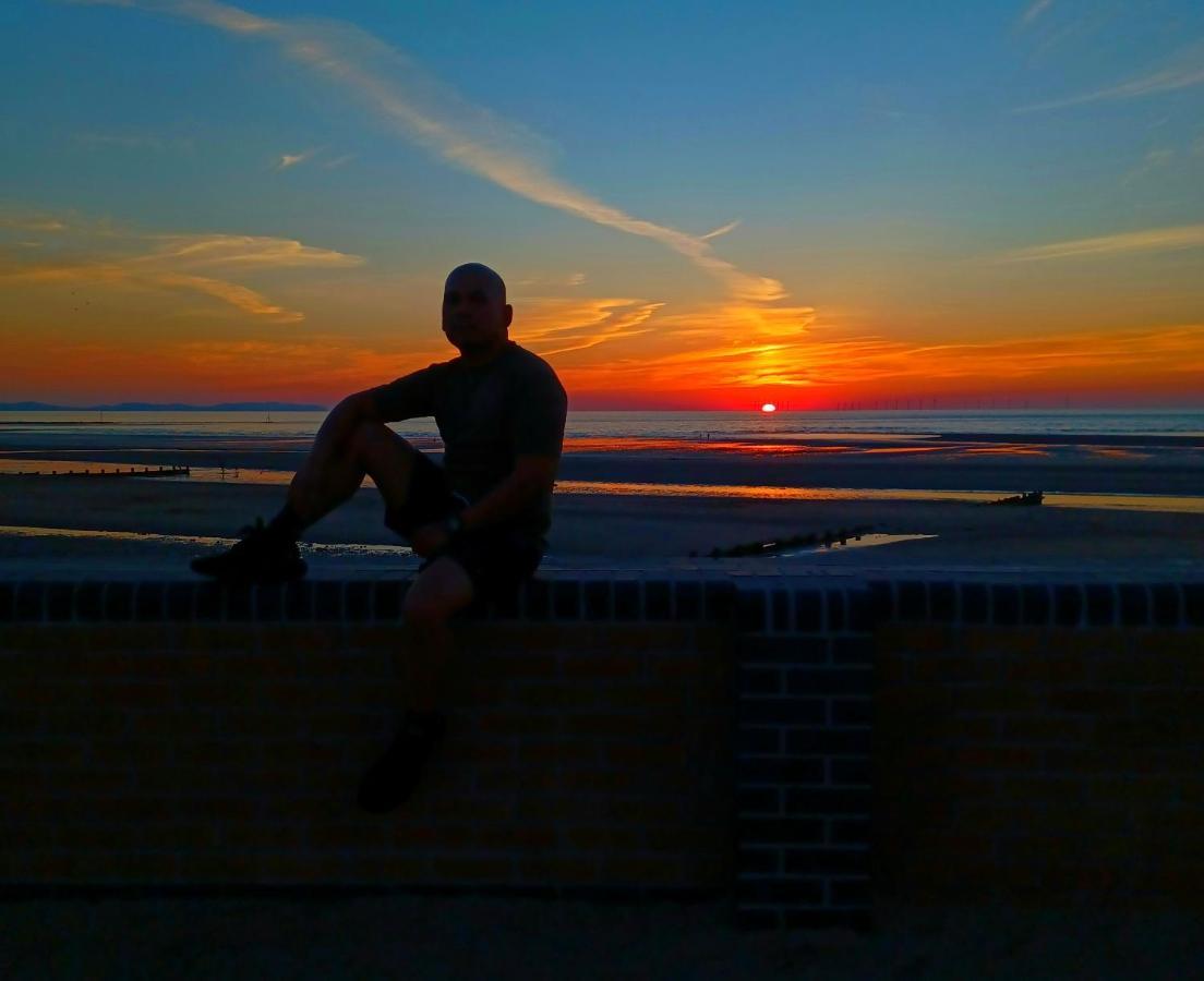 Gabriel Guesthouse Rhyl Esterno foto