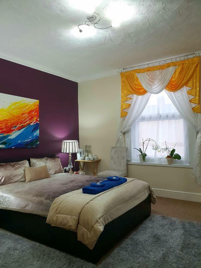 Gabriel Guesthouse Rhyl Esterno foto