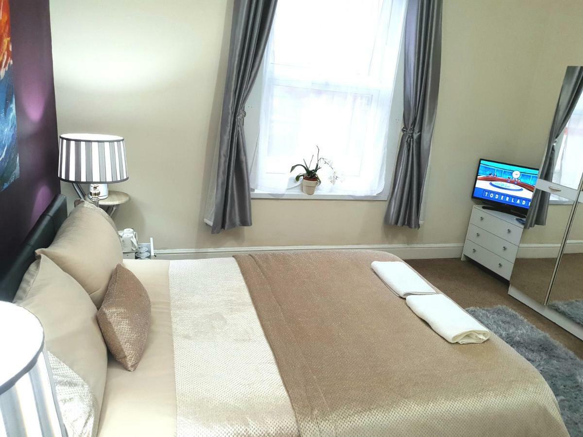 Gabriel Guesthouse Rhyl Esterno foto